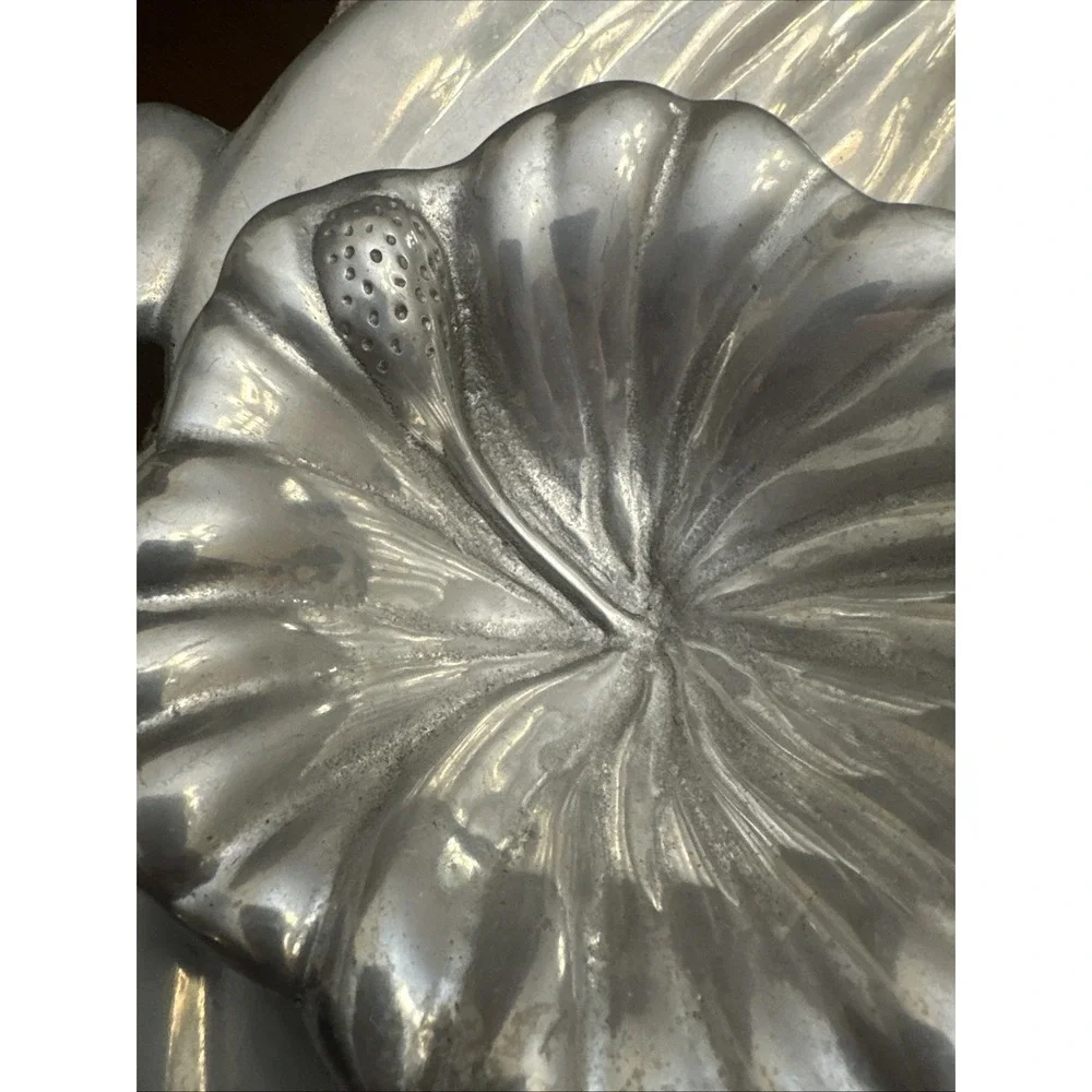 Leaf Shape Serving Tray Chip & Dip‎ Platter Decorative Aluminum Metal 2 Piece